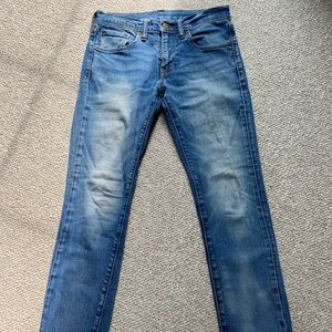 Lightly worn Levi 511 28x30 skinny jeans